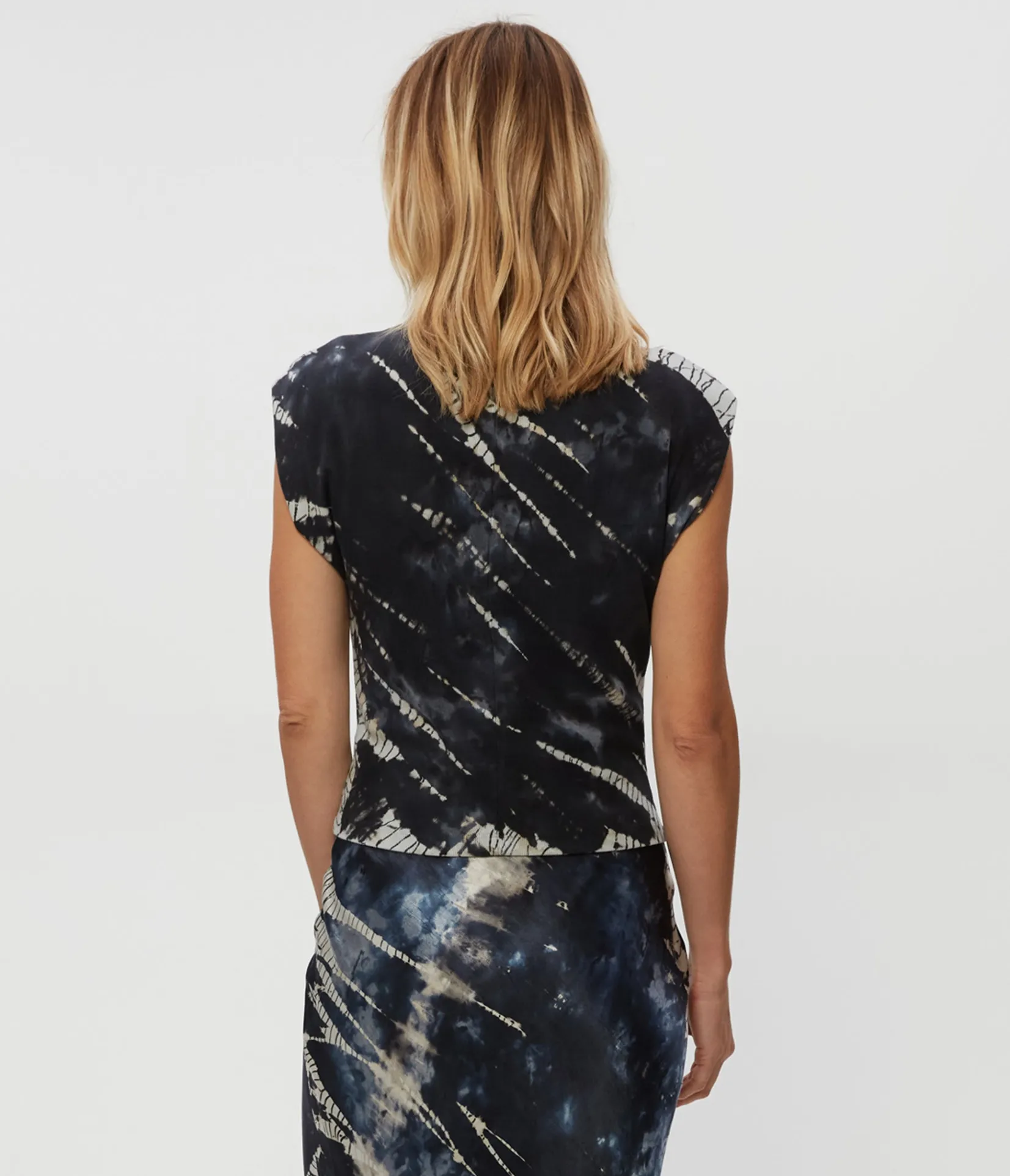 aria_double_dye_top_3.webp Michael Stars Aria Double Dye Top- Tops, Blouses & Shirts | T-Shirts