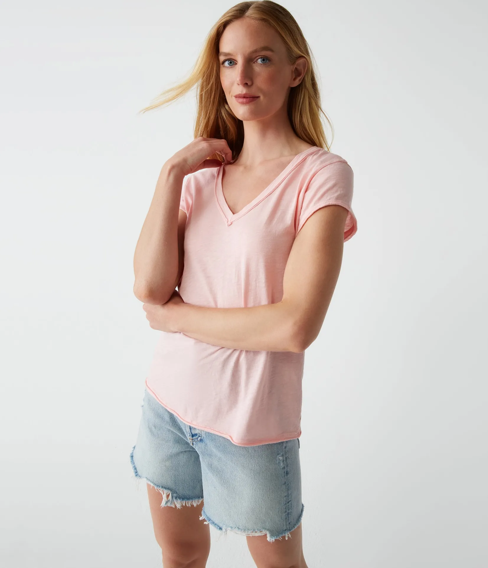 baxter_vneck_tee_20.webp Michael Stars Baxter V-Neck Tee- T-Shirts | Supima Cotton T-Shirts