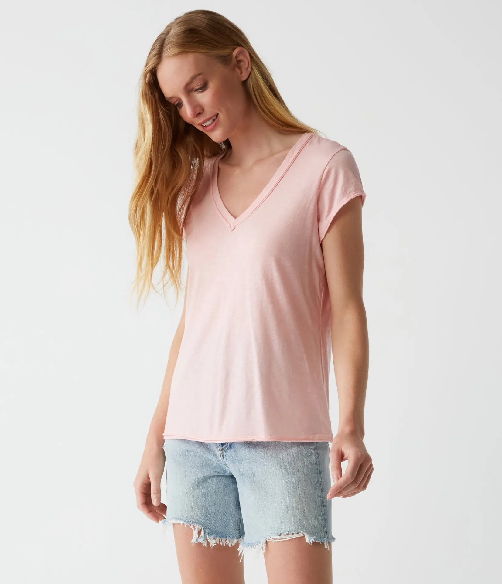 baxter_vneck_tee_22.webp Michael Stars Baxter V-Neck Tee- T-Shirts | Supima Cotton T-Shirts