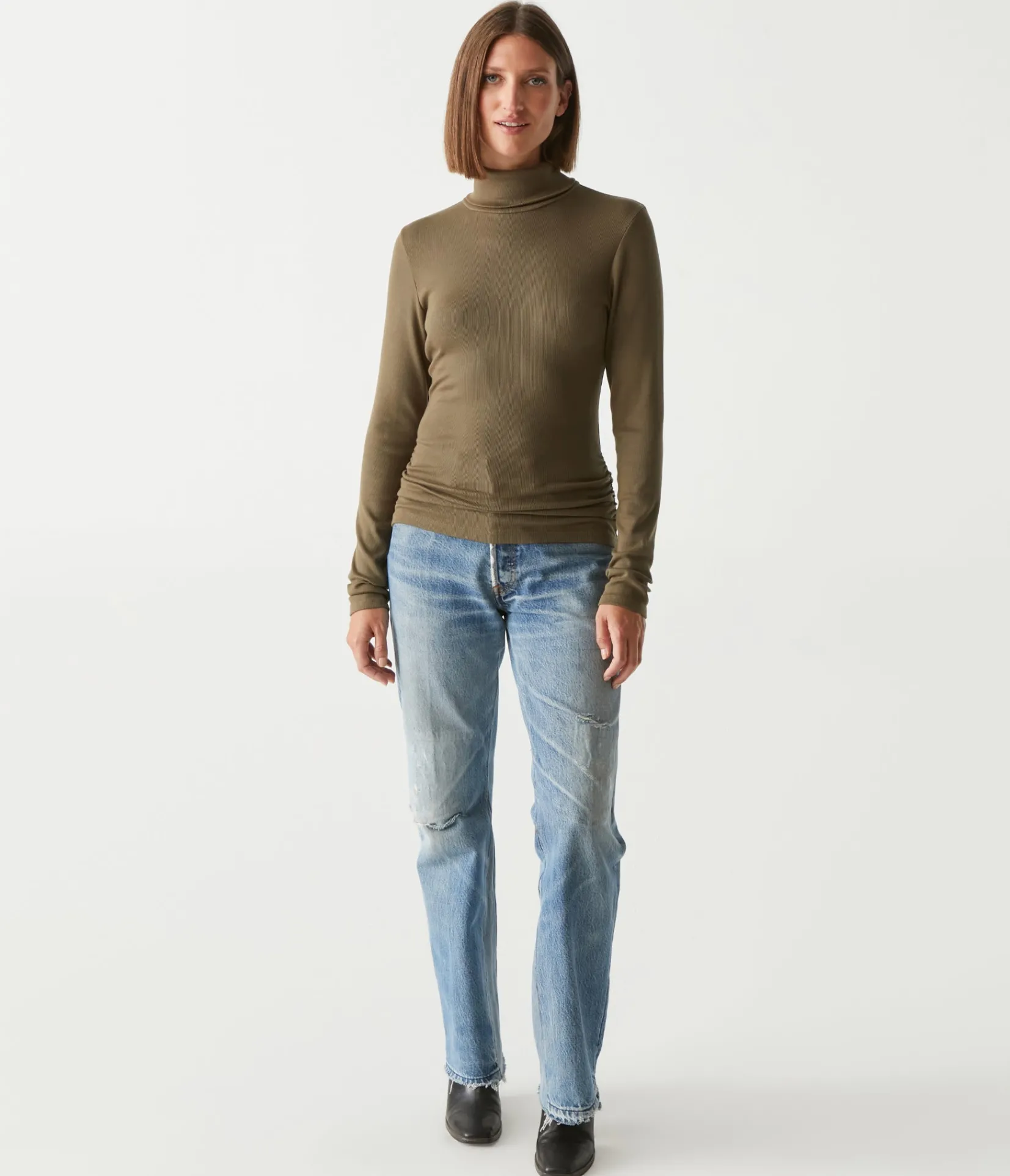 beck_ribbed_turtleneck_13.webp Michael Stars Beck Ribbed Turtleneck- T-Shirts | Ultra Rib T-Shirts