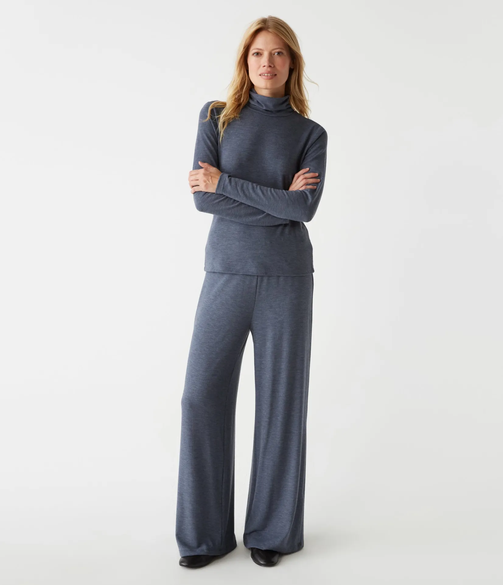 hadley_turtleneck_9.webp Michael Stars Hadley Turtleneck- T-Shirts