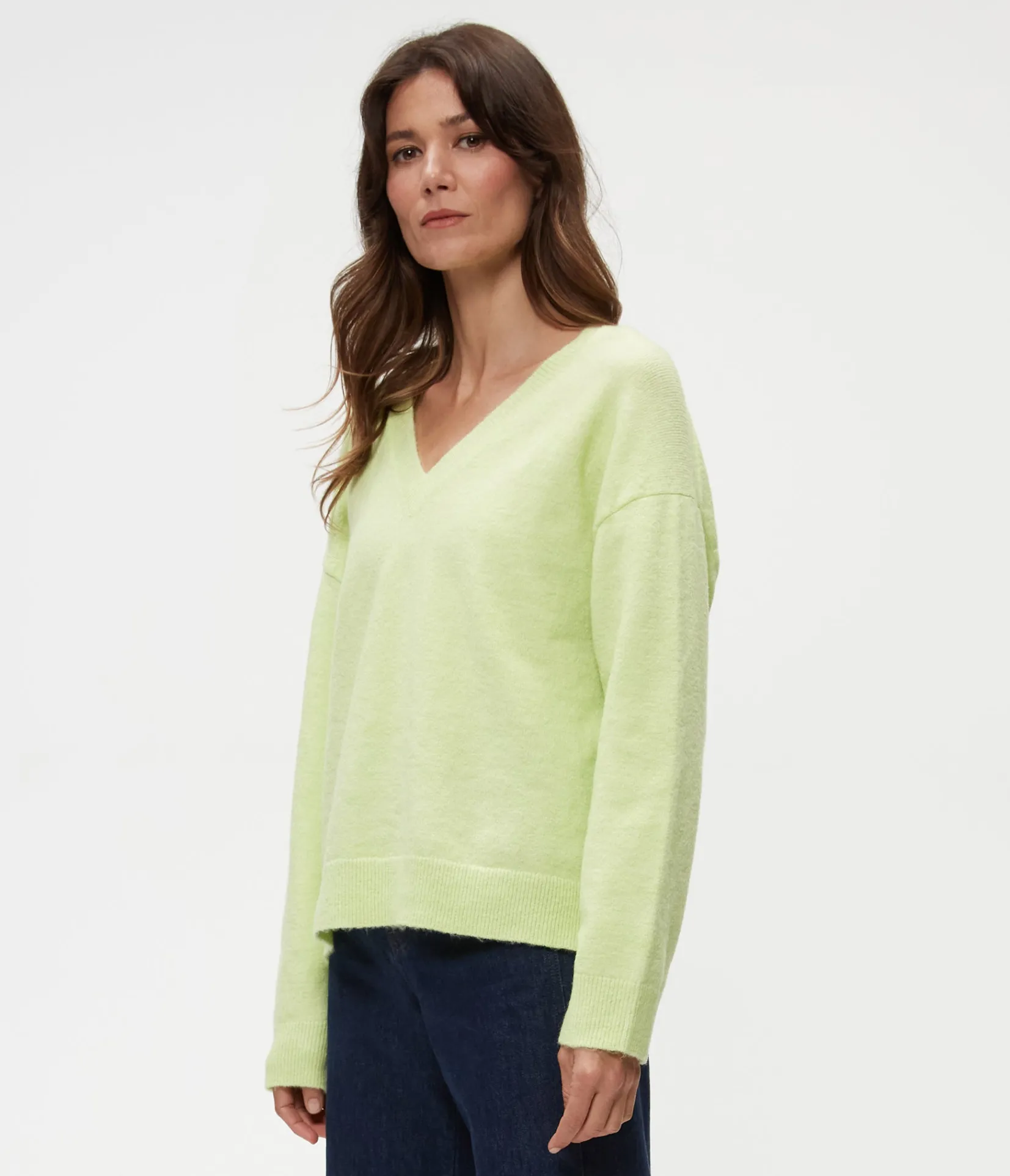 hendrix_vneck_sweater_11.webp Michael Stars Hendrix V-Neck Sweater- Sweaters & Cardigans