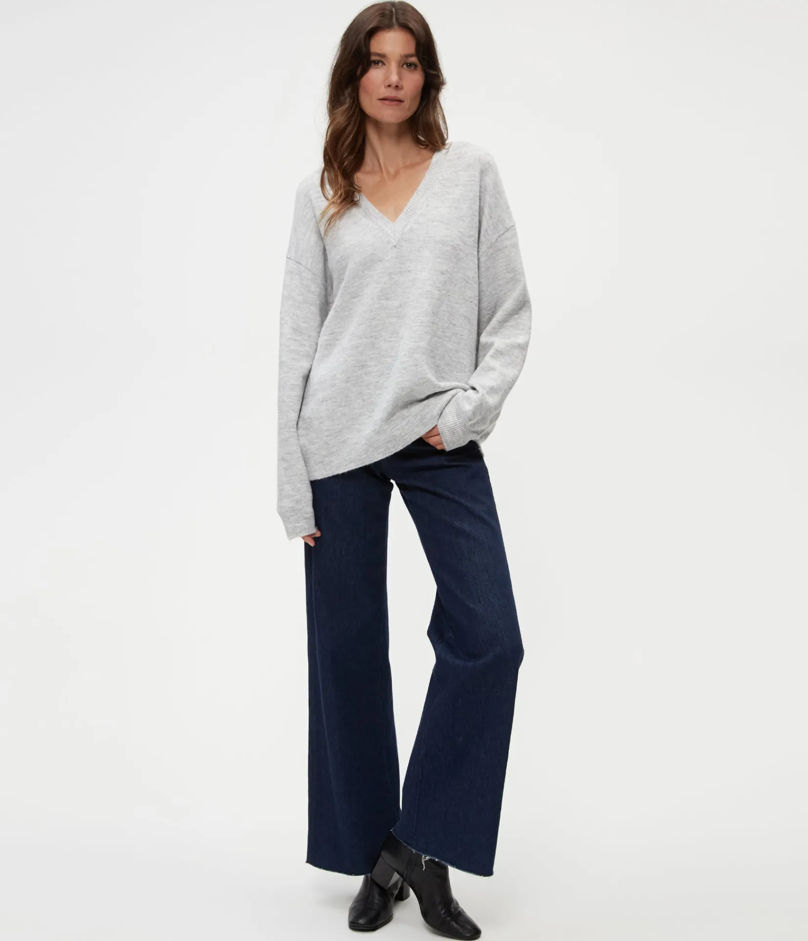 hendrix_vneck_sweater_14.webp Michael Stars Hendrix V-Neck Sweater- Sweaters & Cardigans