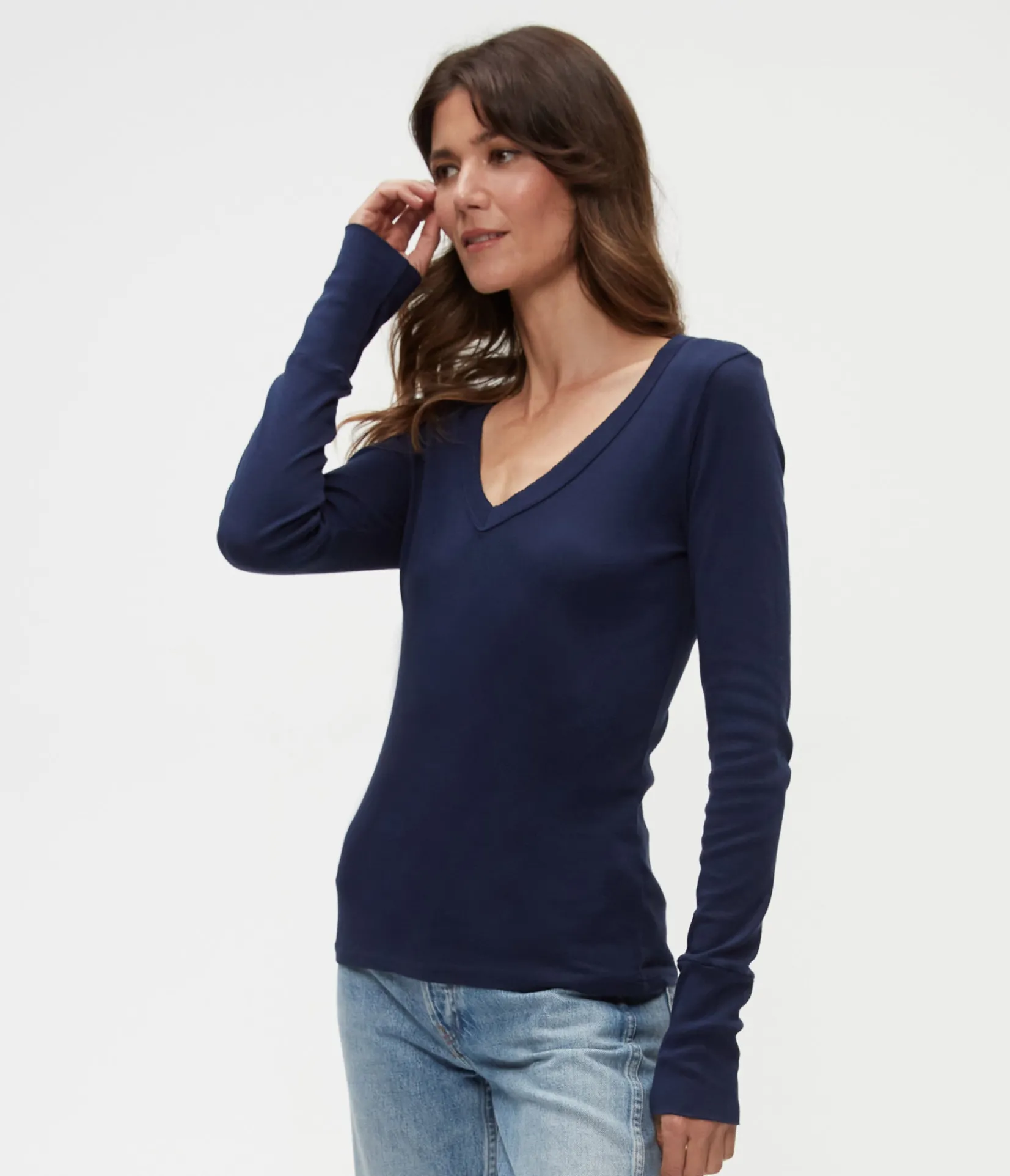 molly_vneck_tee_31.webp Michael Stars Molly V-Neck Tee- T-Shirts | Supima Cotton T-Shirts