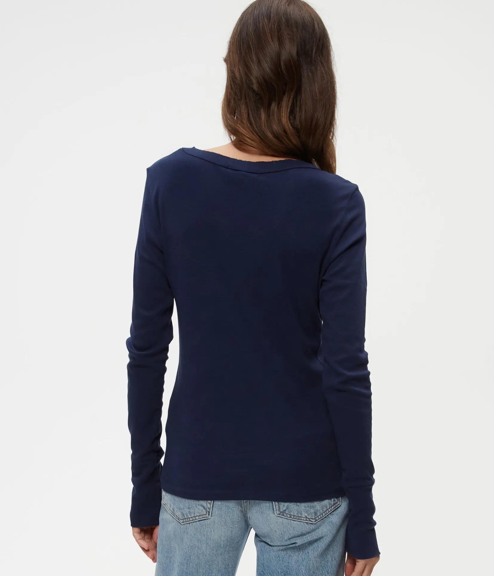molly_vneck_tee_32.webp Michael Stars Molly V-Neck Tee- T-Shirts | Supima Cotton T-Shirts