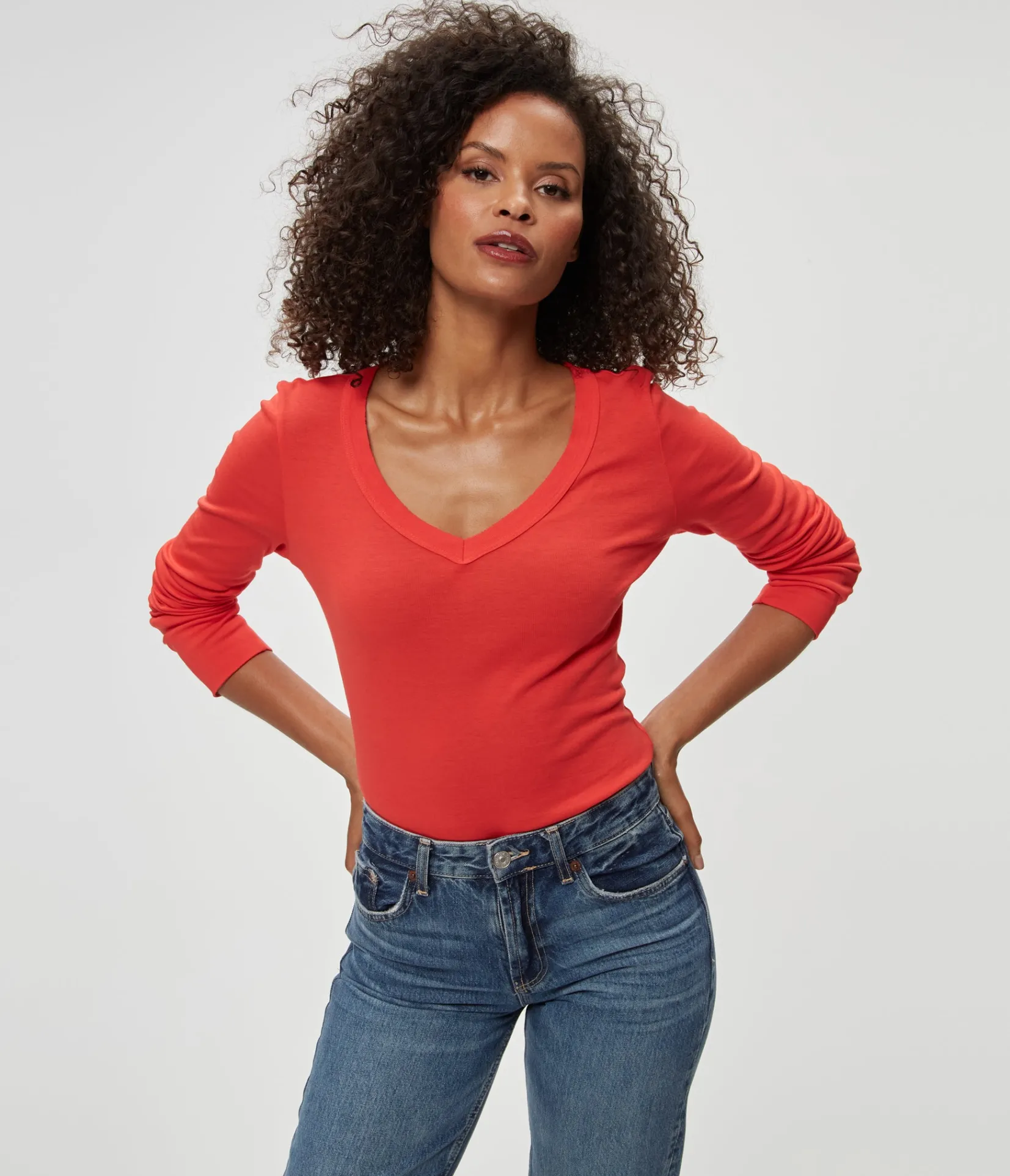 molly_vneck_tee_37.webp Michael Stars Molly V-Neck Tee- T-Shirts | Supima Cotton T-Shirts