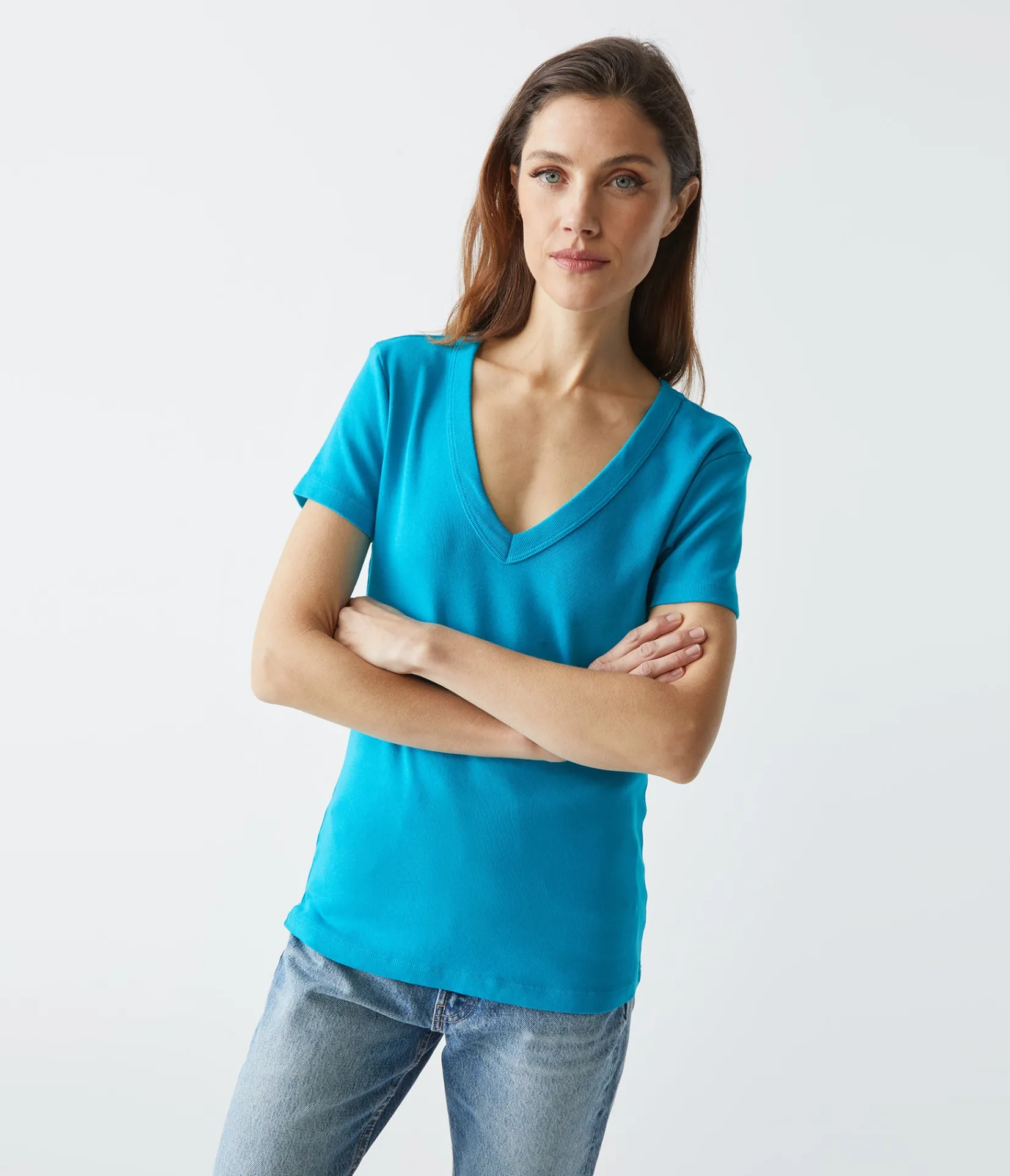 nikki_vneck_tee_27.webp Michael Stars Nikki V-Neck Tee- T-Shirts | 1x1 Cotton T-Shirts