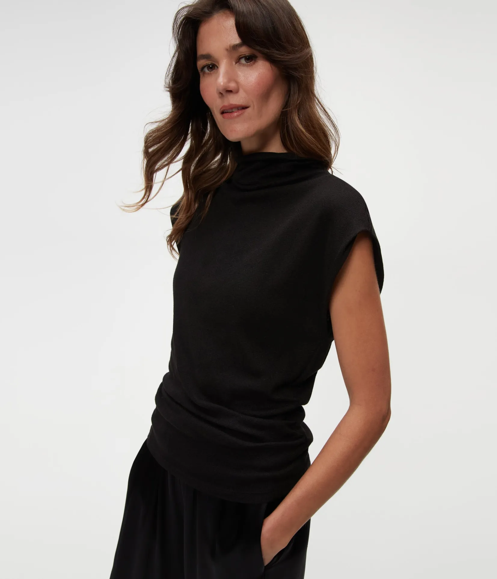 reese_shine_power_shoulder_top_9.webp Michael Stars Reese Shine Power Shoulder Top- Tops, Blouses & Shirts | T-Shirts