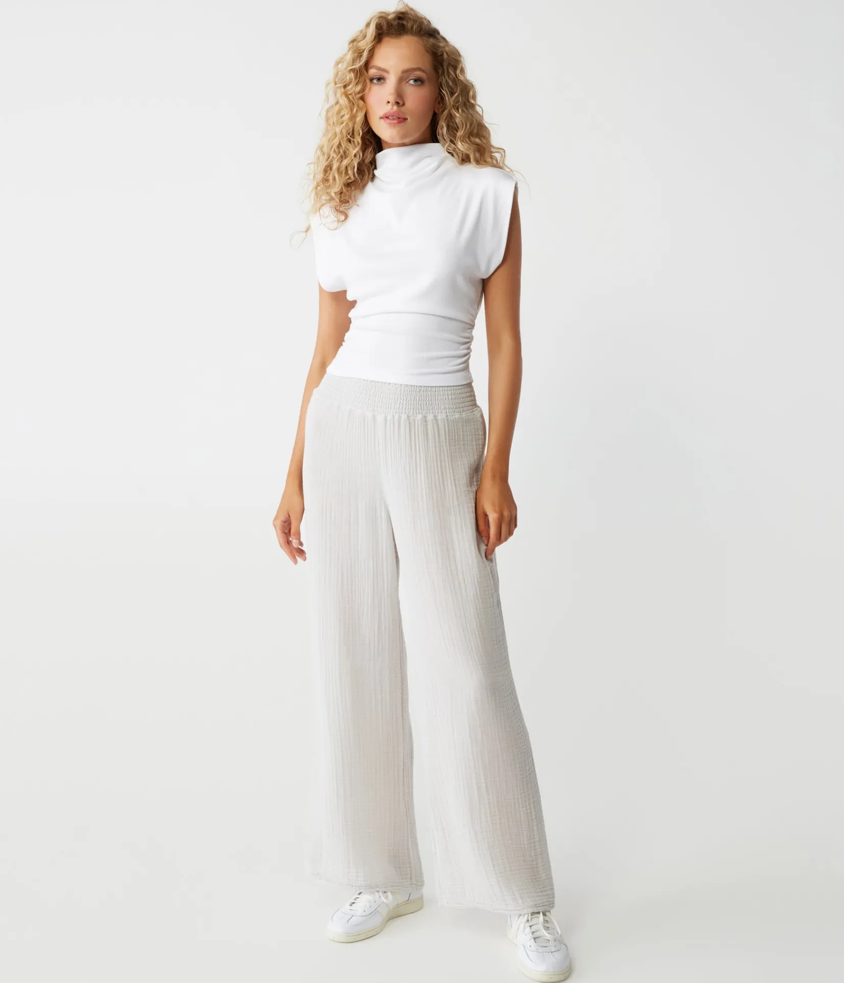 susie_gauze_pant_72.webp Michael Stars Susie Gauze Pant- Pants, Shorts & Skirts