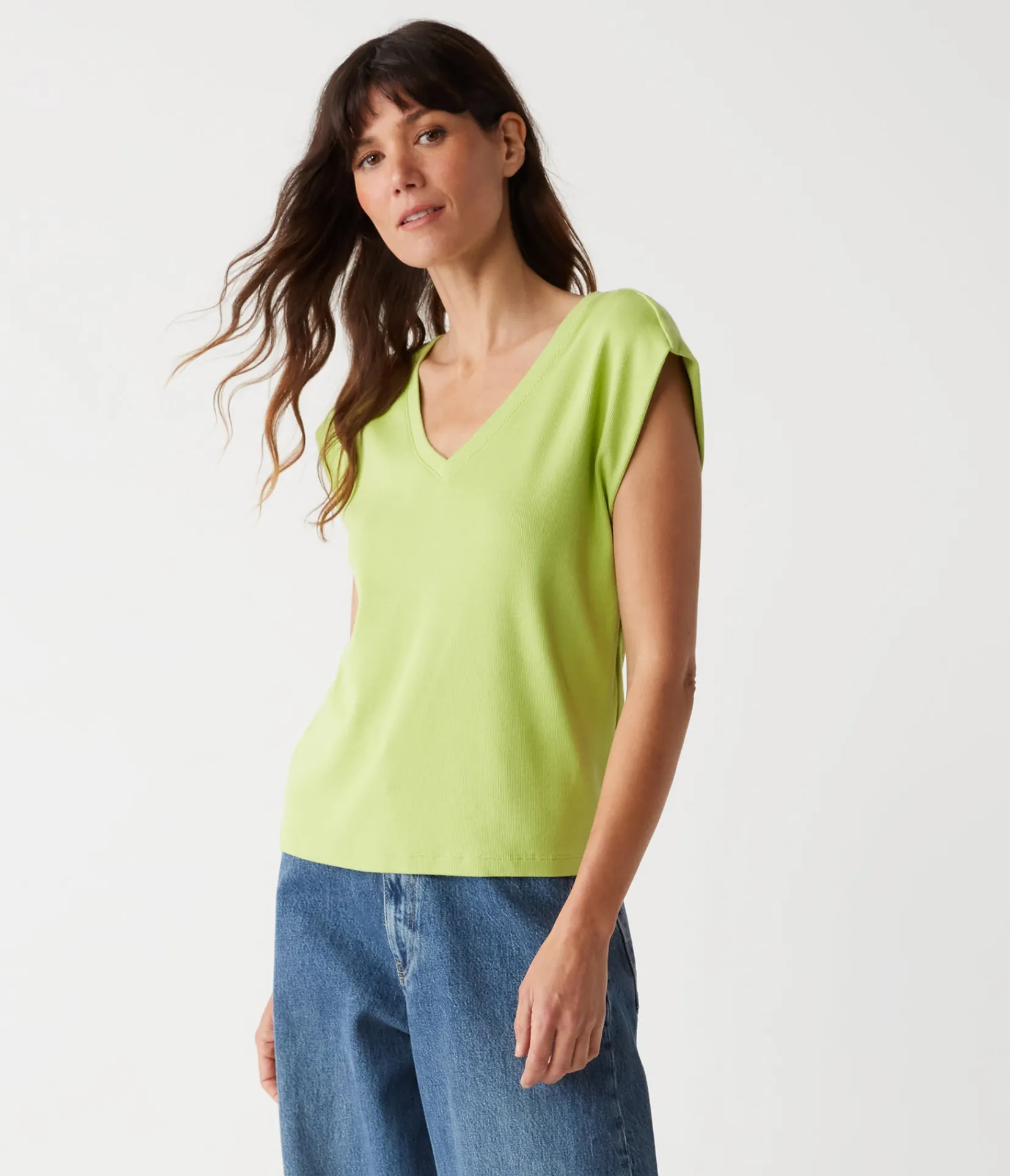 tati_power_shoulder_top_18.webp Michael Stars Tati Power Shoulder Top- T-Shirts | Ultra Rib T-Shirts