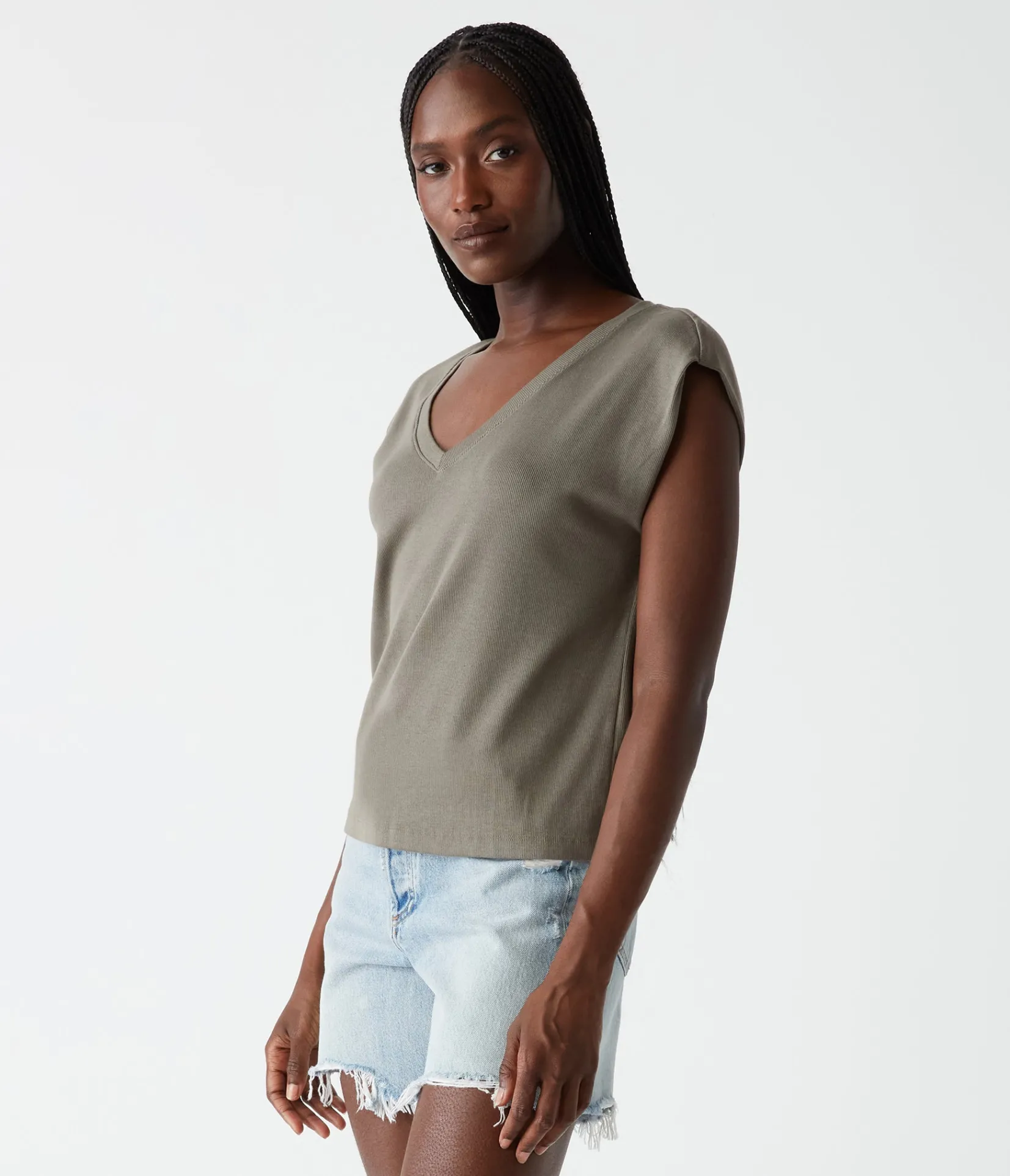 tati_power_shoulder_top_2.webp Michael Stars Tati Power Shoulder Top- T-Shirts | Ultra Rib T-Shirts