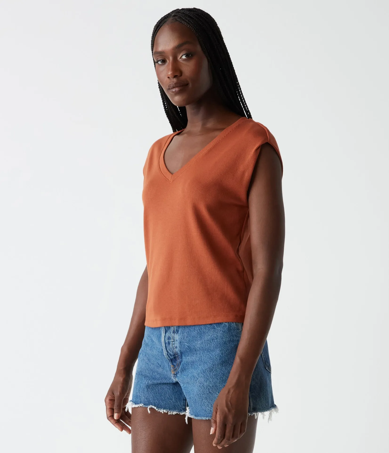 tati_power_shoulder_top_26.webp Michael Stars Tati Power Shoulder Top- T-Shirts | Ultra Rib T-Shirts