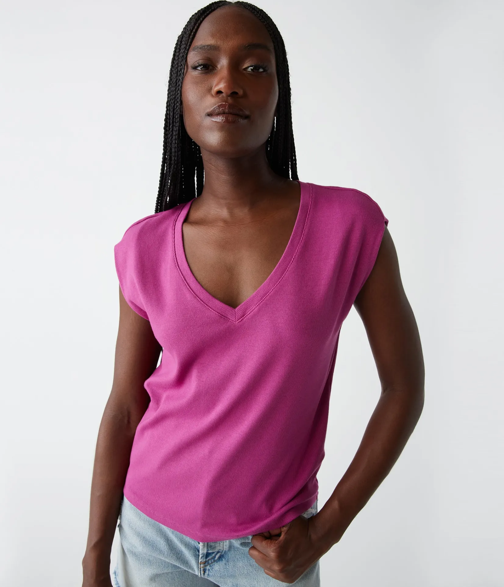 tati_power_shoulder_top_32.webp Michael Stars Tati Power Shoulder Top- T-Shirts | Ultra Rib T-Shirts
